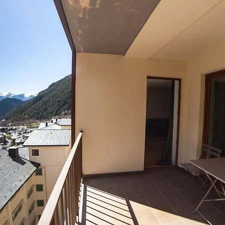 Modern And Cozy In With Views - Vall Del Nord Apartment Arinsal