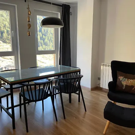 Modern And Cozy In With Views - Vall Del Nord Apartment *